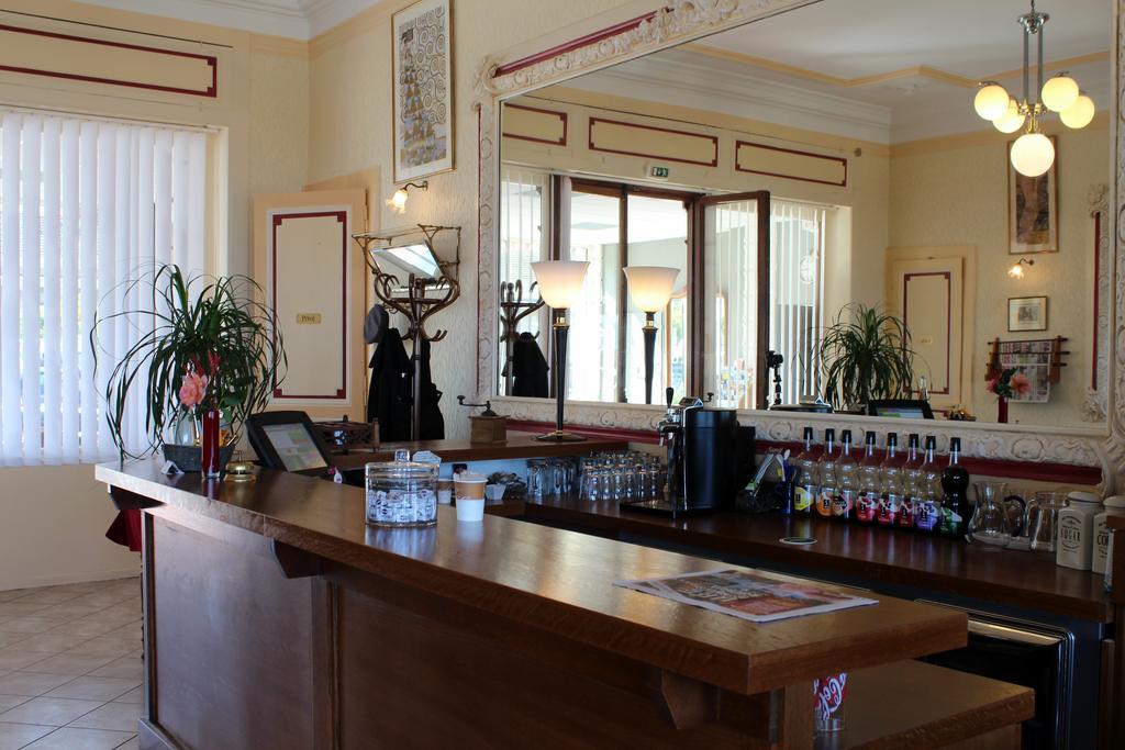 Hotel Evian Express - Terminus Kültér fotó
